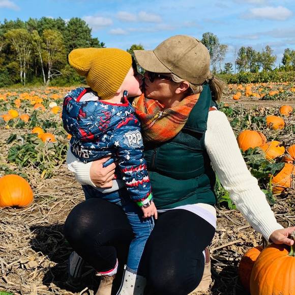 Meet your Posher, Sarah - Picture 1 of 1